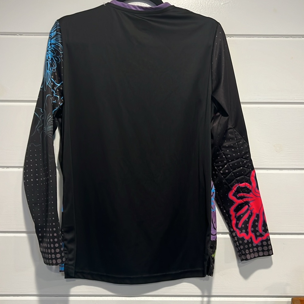 Top - geko. - Picture 7 of 16